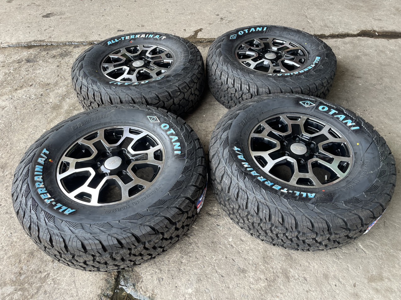 MÂM XE Ô TÔ BÌNH DƯƠNG.